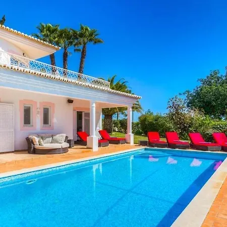 Willa Rocha Brava Sleeps 8 With Pool Air Con And Wifi