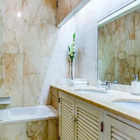 Willa Rocha Brava Sleeps 8 With Pool Air Con And Wifi *